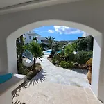 펜션 Kalypso Pool At