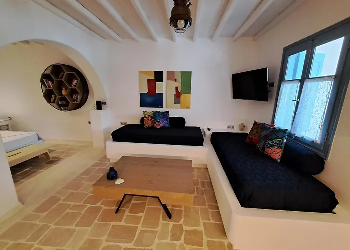 Kalypso Pool At Tatil Evi Ornos (Mykonos)